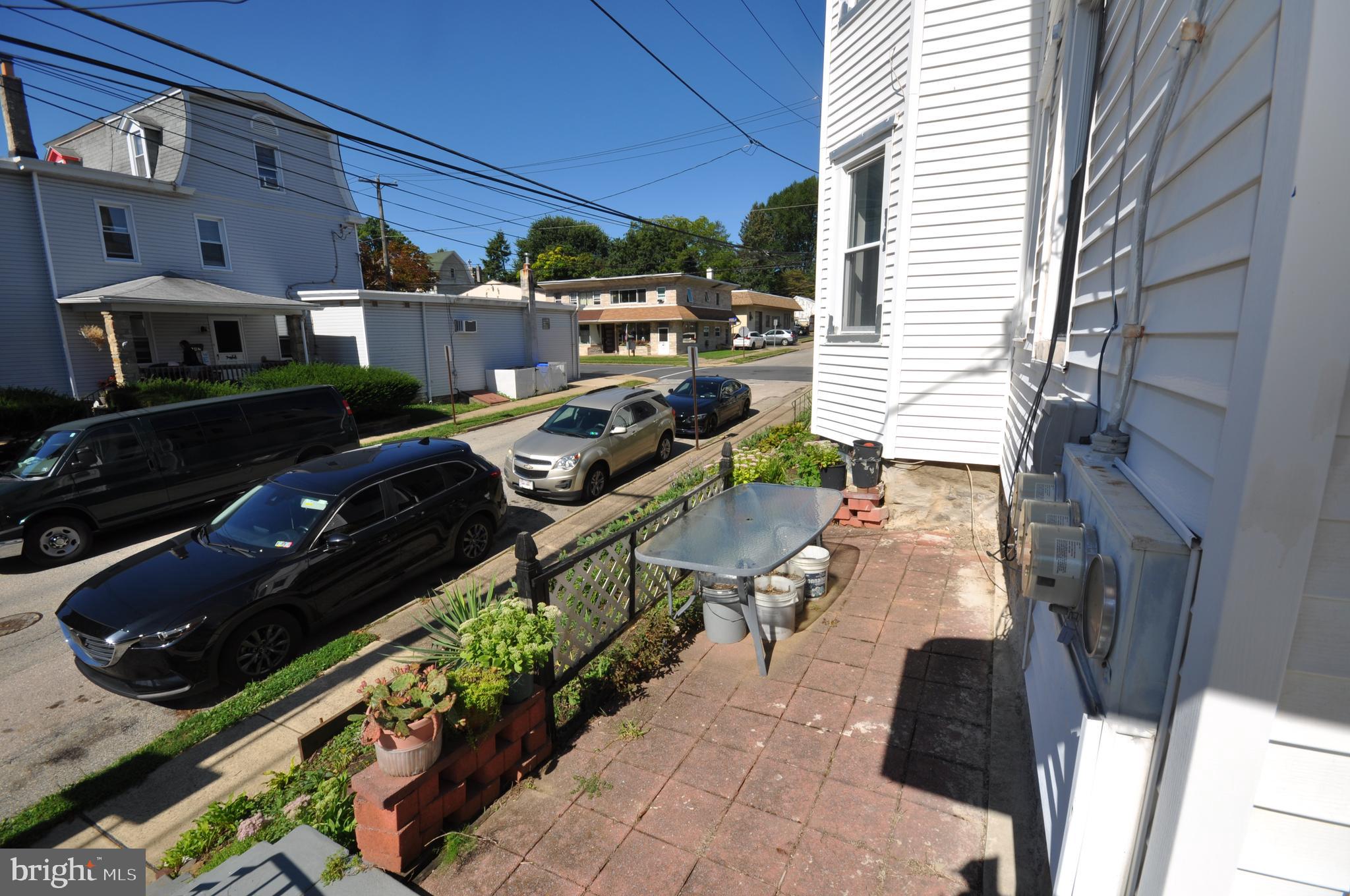 CHELTENHAM VIL - Residential Lease