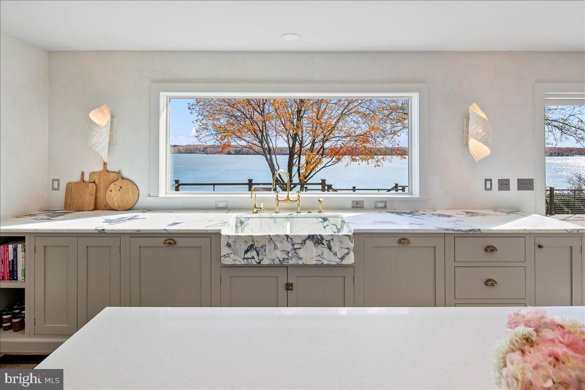 BELLE RIVE - Residential