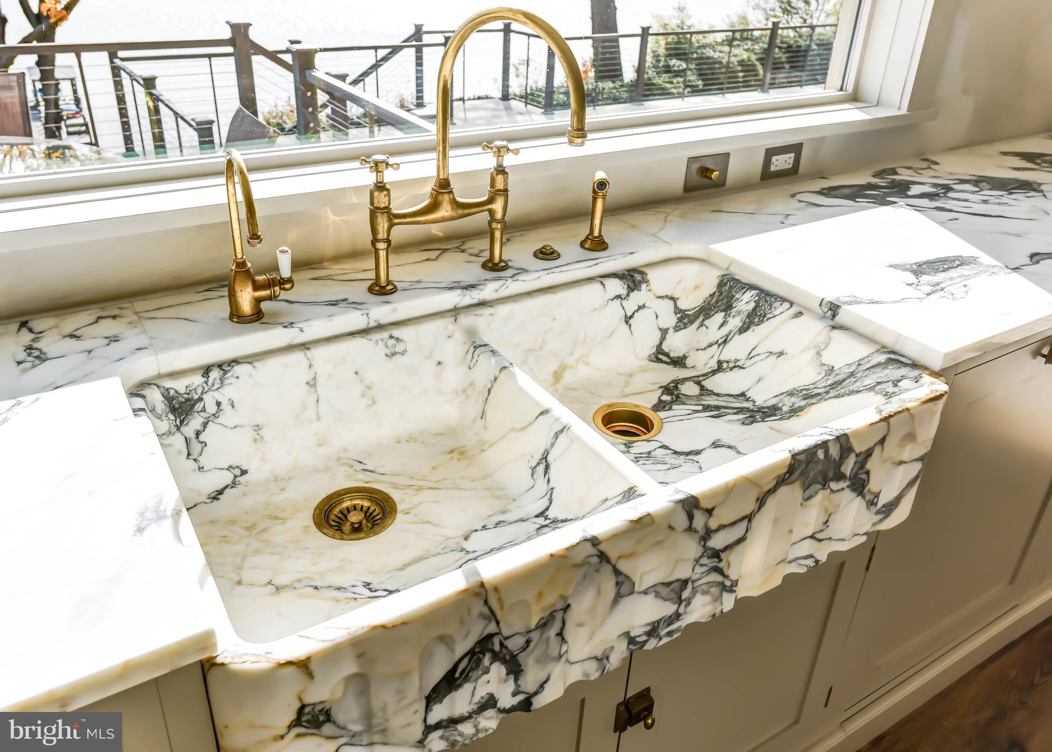 BELLE RIVE - Residential