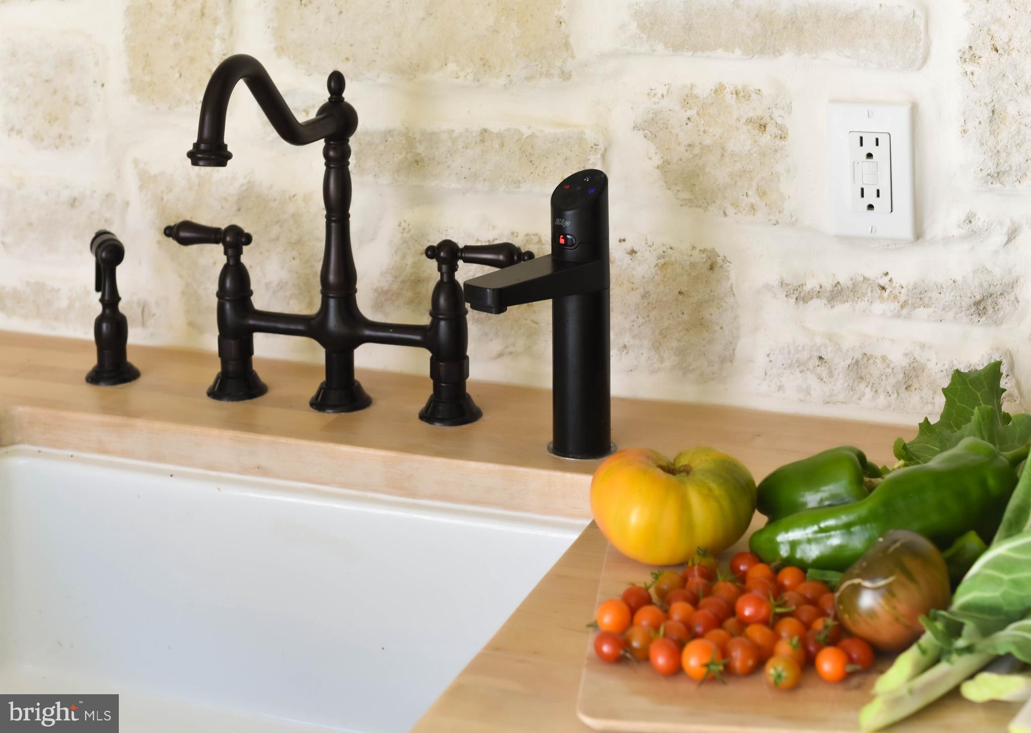 BELLE RIVE - Residential