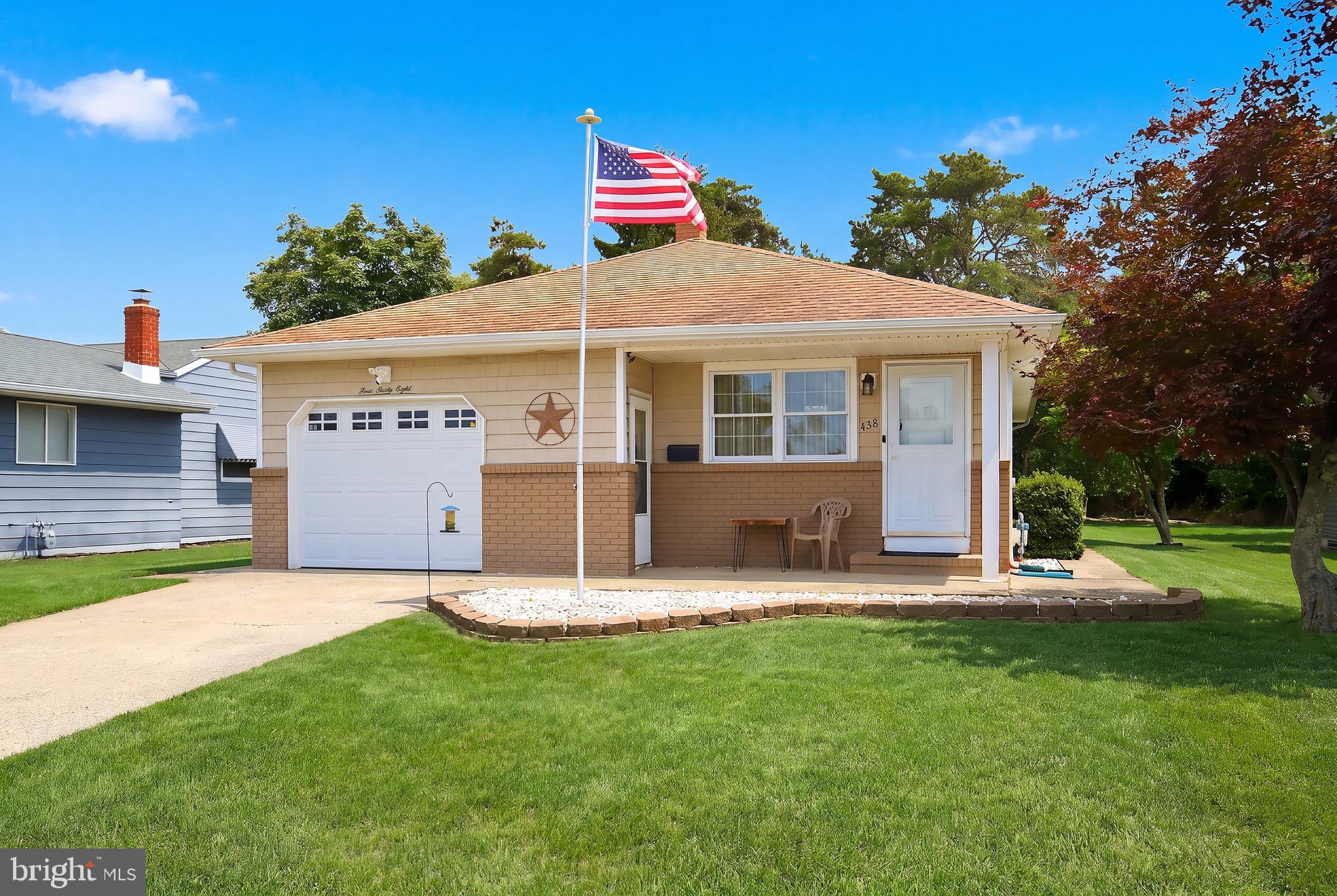 438 JAMAICA BOULEVARD