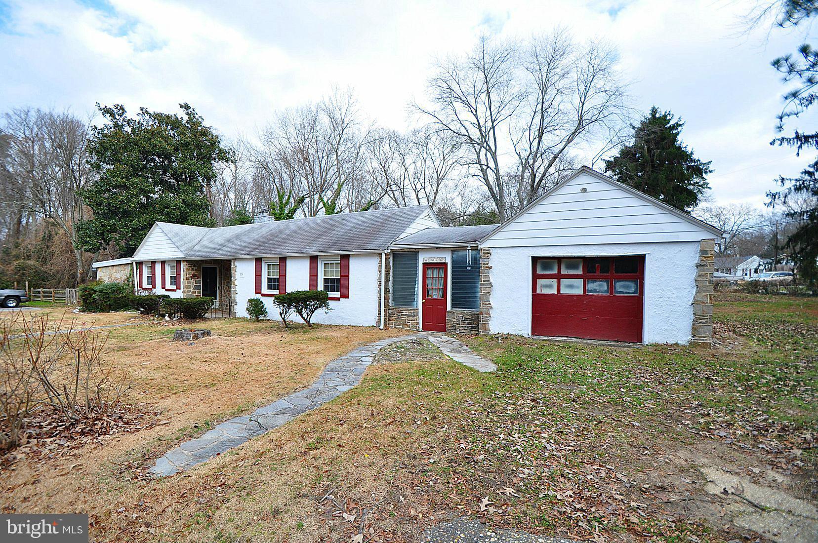 LAUREL ACRES - Residential