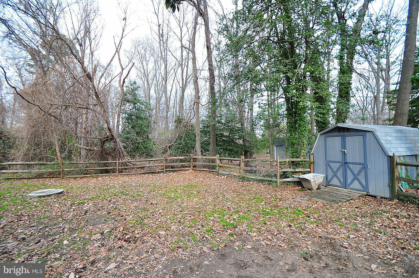 LAUREL ACRES - Residential