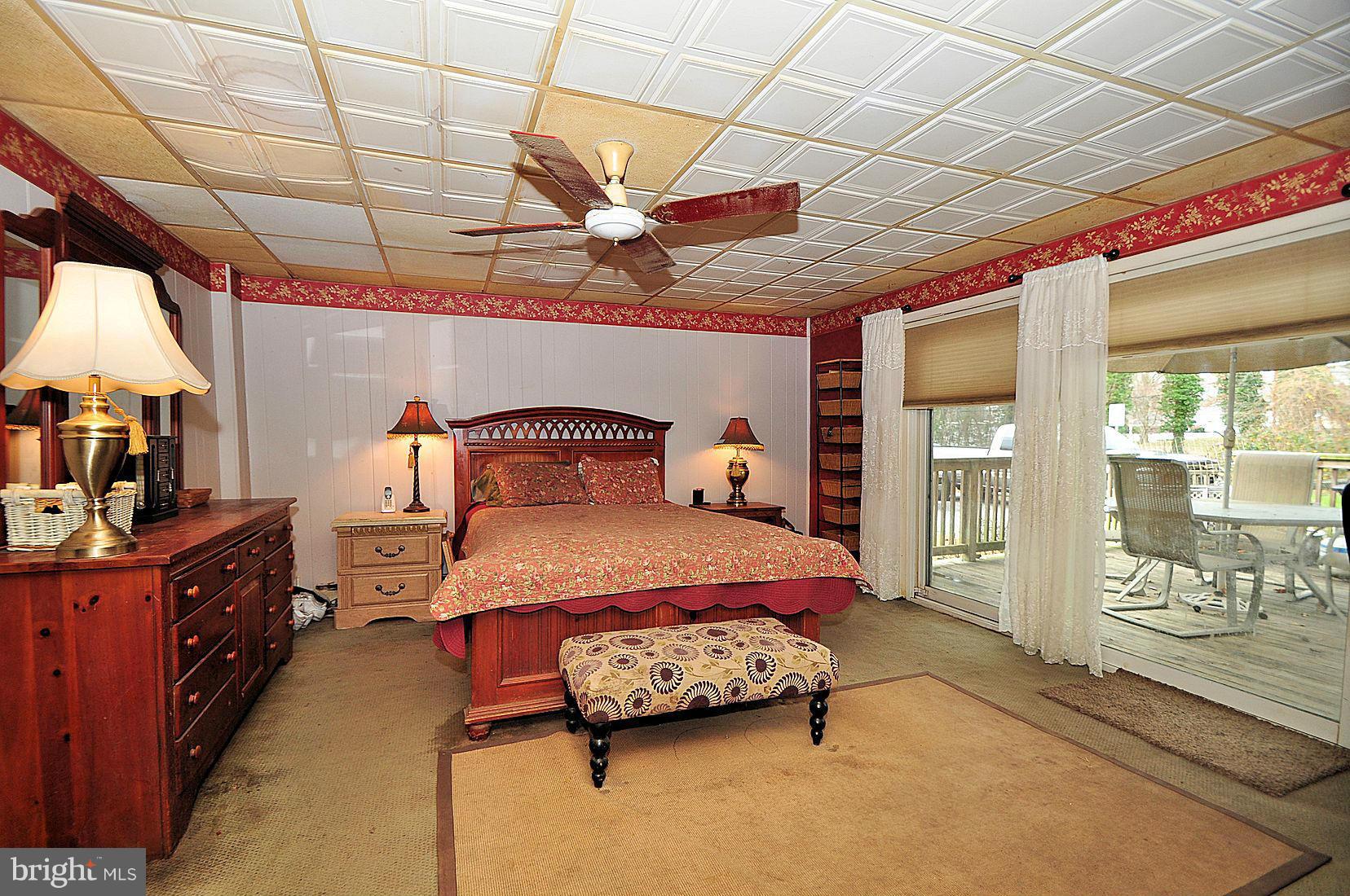 LAUREL ACRES - Residential