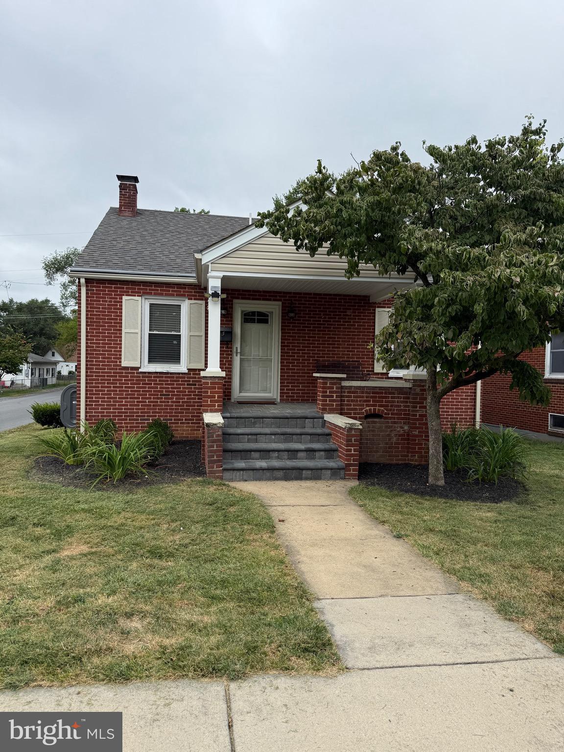 3 N PURCELL AVENUE