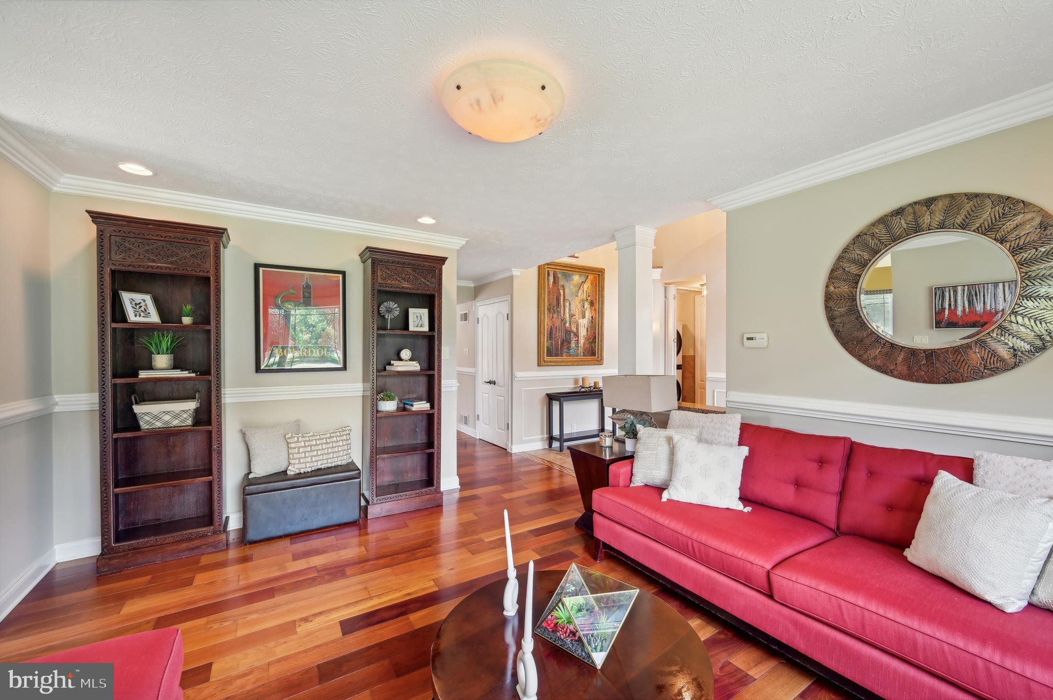 MANORS OF OAKWOOD - Residential