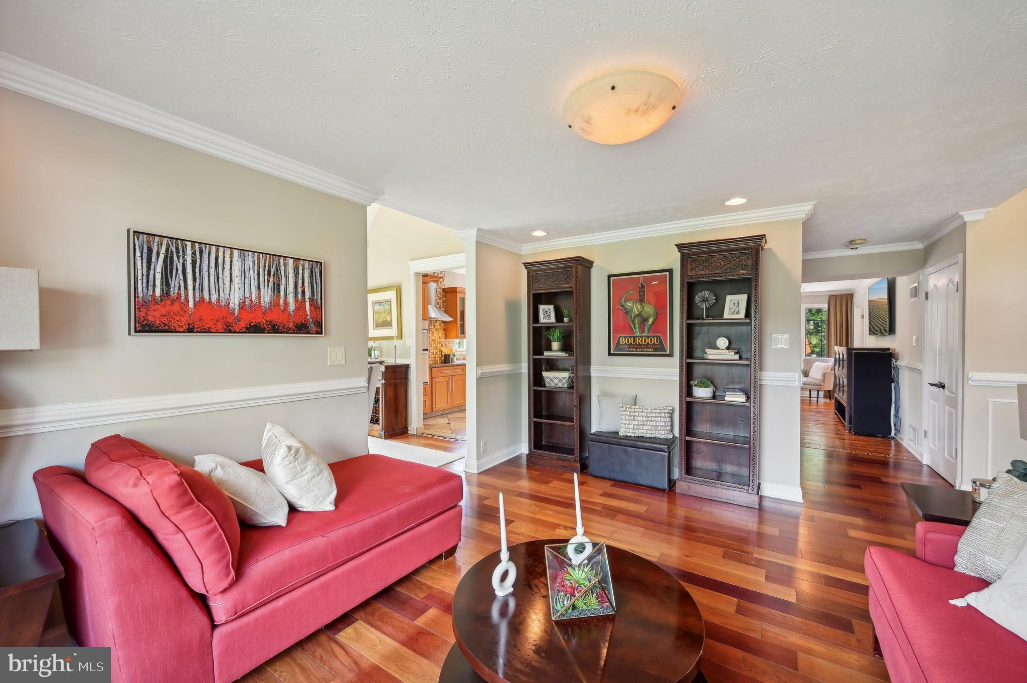 MANORS OF OAKWOOD - Residential