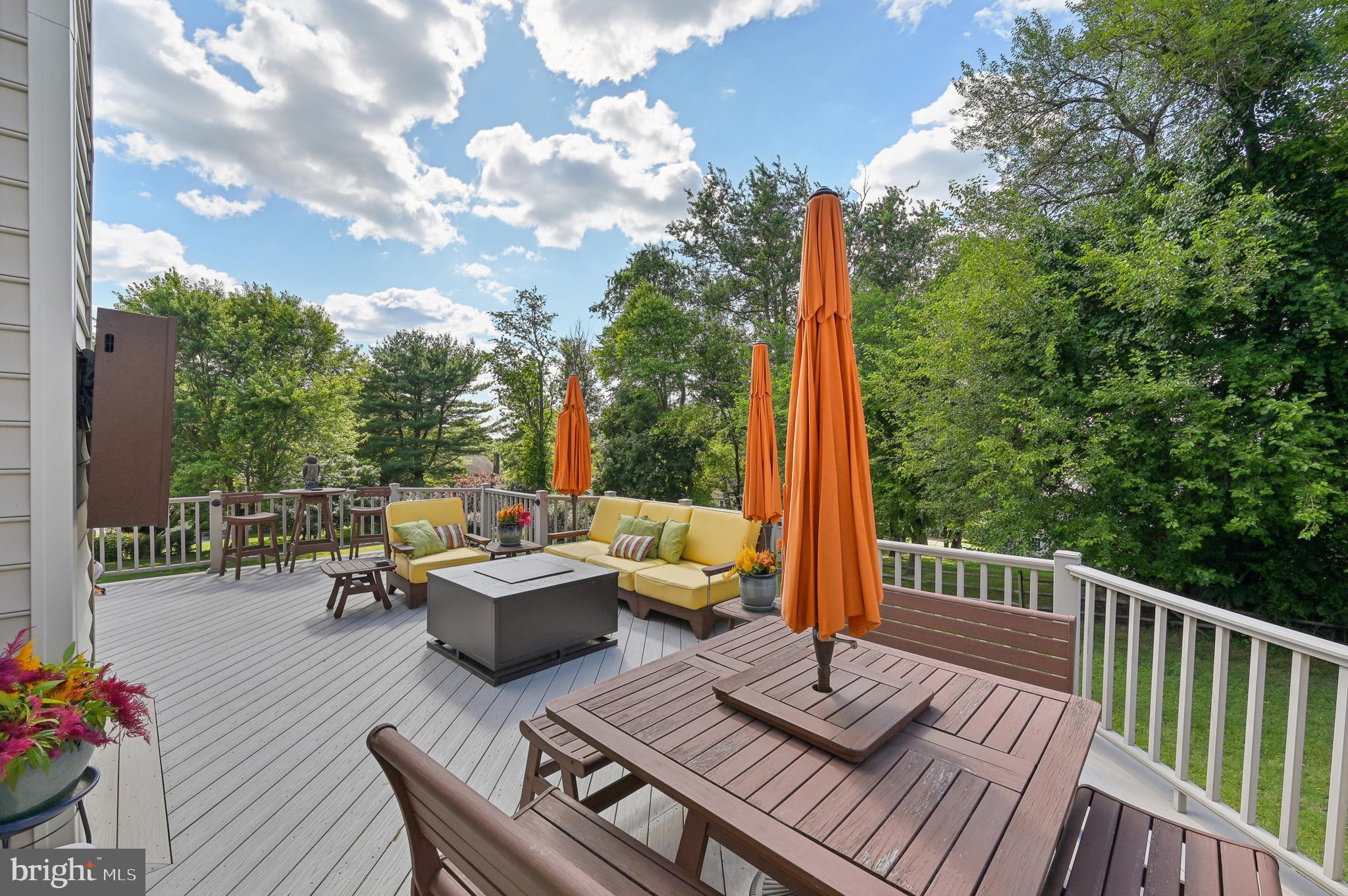 MANORS OF OAKWOOD - Residential