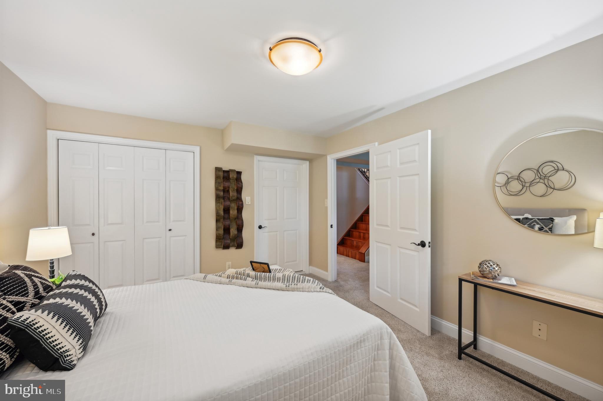 MANORS OF OAKWOOD - Residential