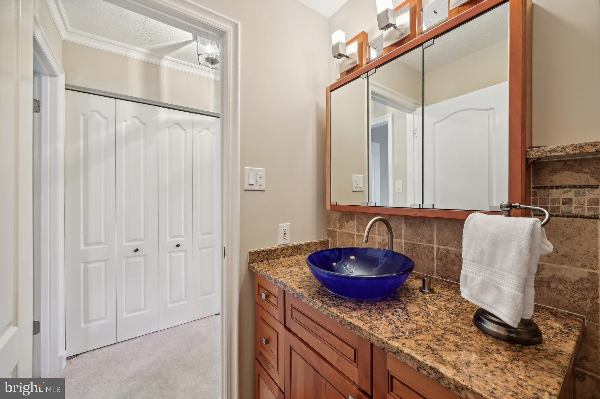 MANORS OF OAKWOOD - Residential