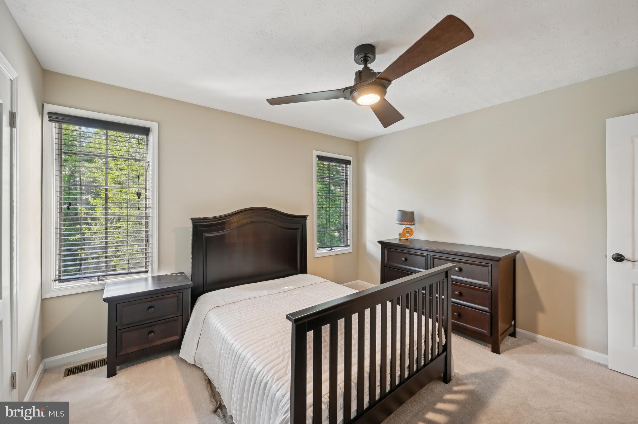 MANORS OF OAKWOOD - Residential