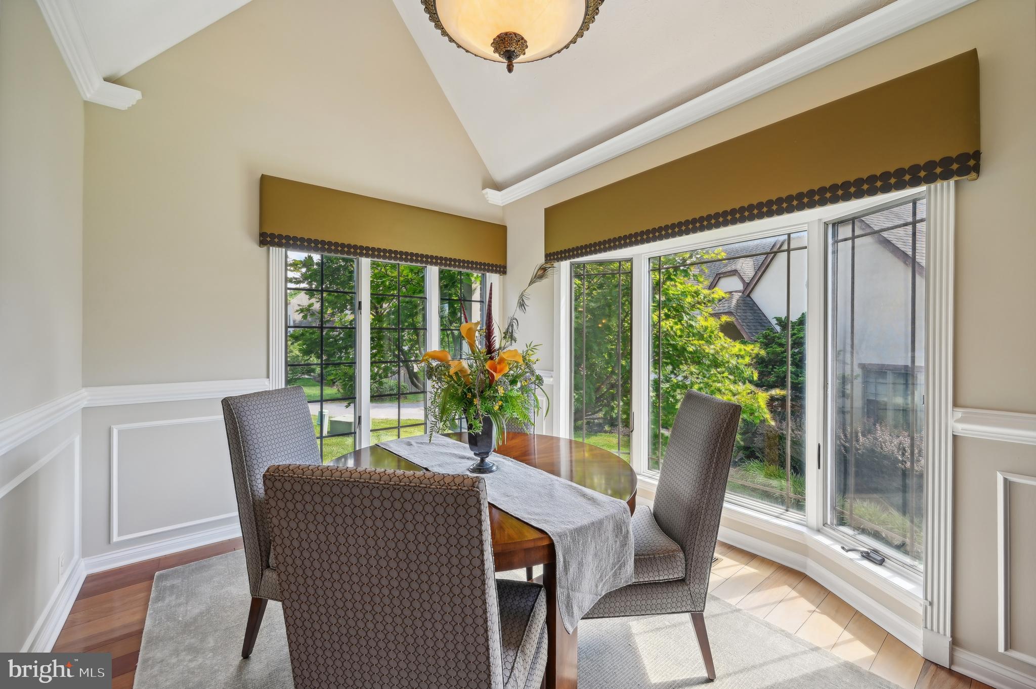 MANORS OF OAKWOOD - Residential