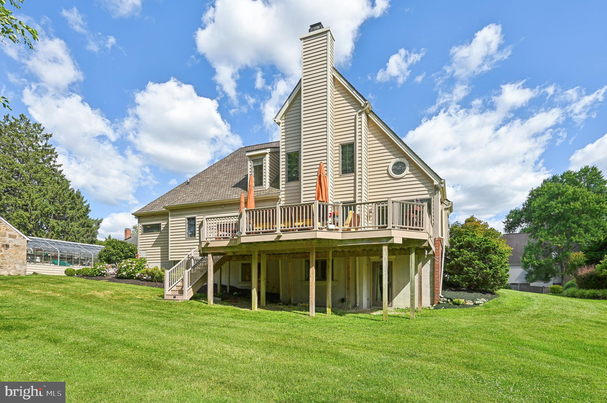 MANORS OF OAKWOOD - Residential