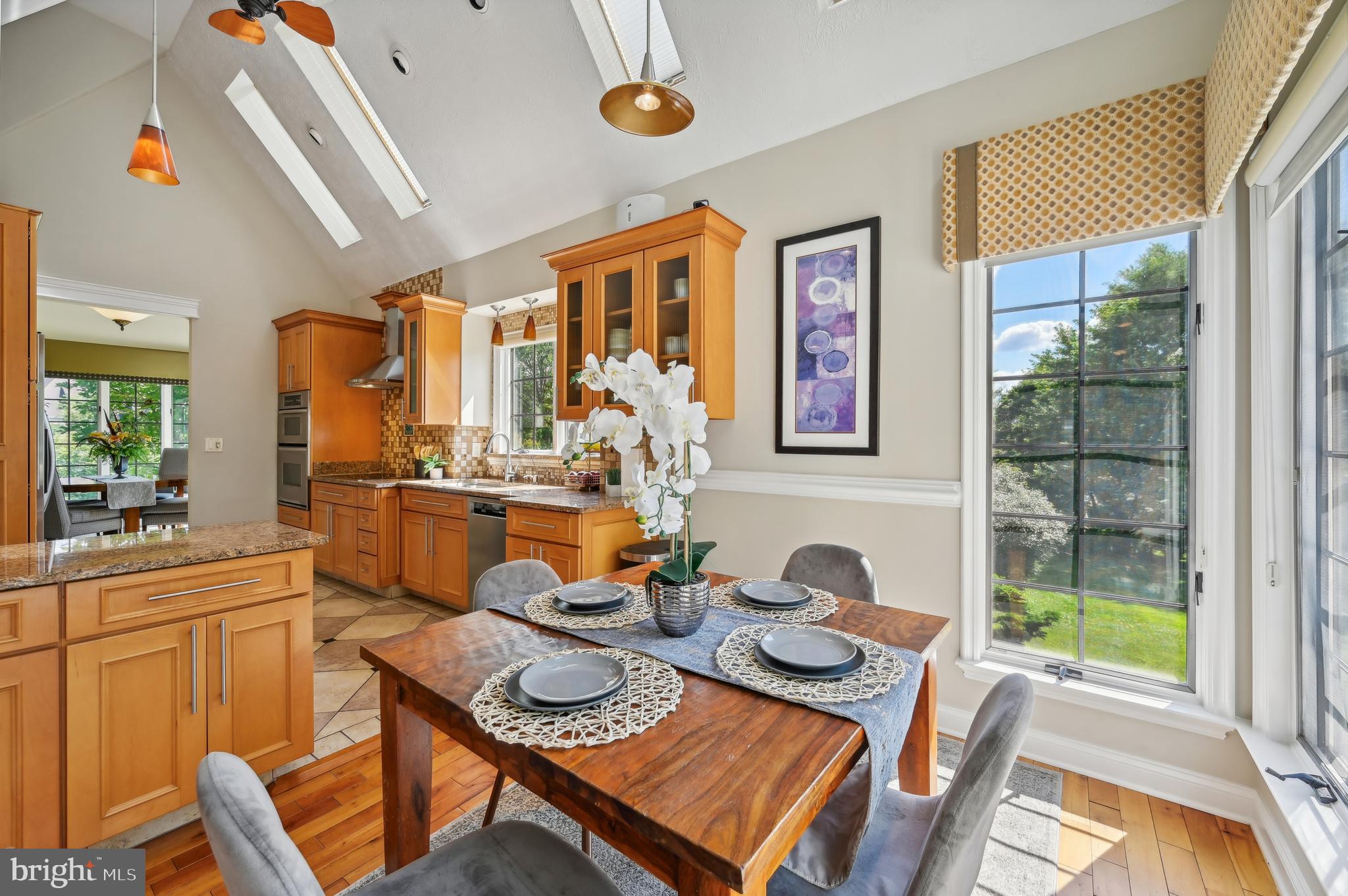 MANORS OF OAKWOOD - Residential