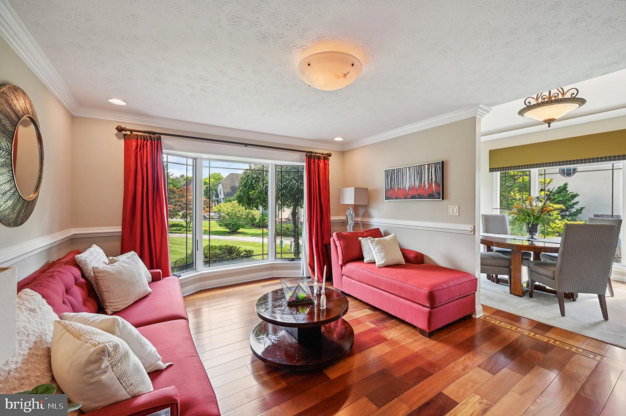 MANORS OF OAKWOOD - Residential