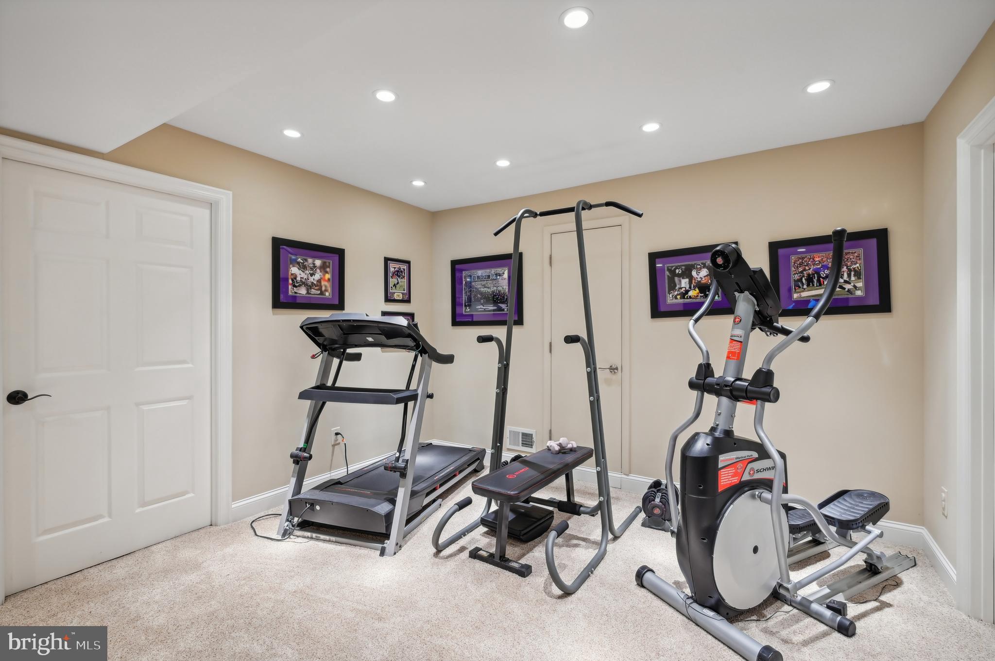 MANORS OF OAKWOOD - Residential