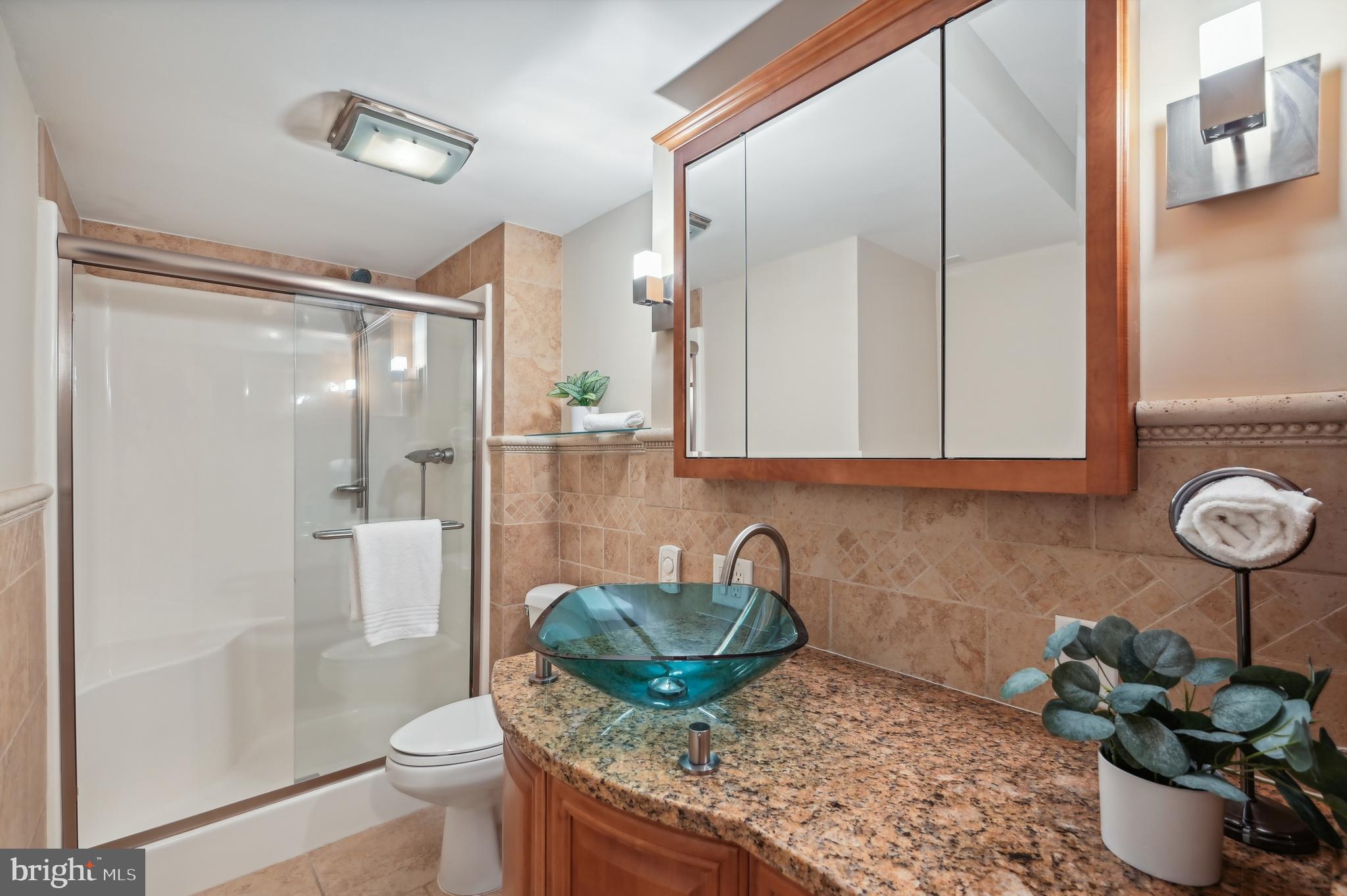 MANORS OF OAKWOOD - Residential