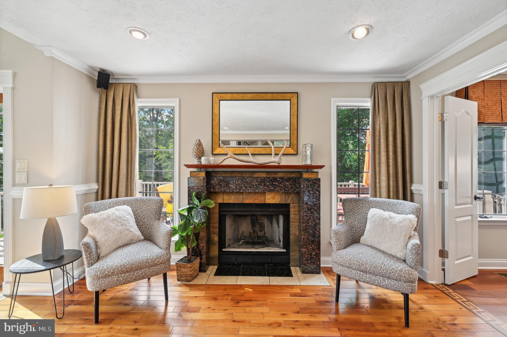 MANORS OF OAKWOOD - Residential