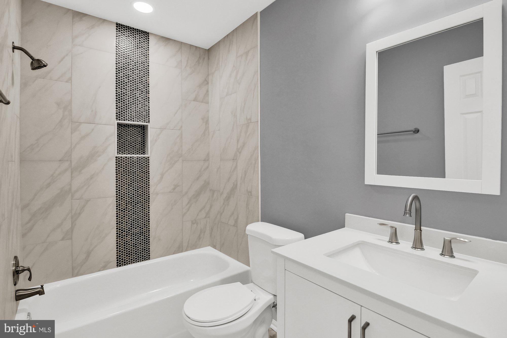 BELLE POND FARM - Residential