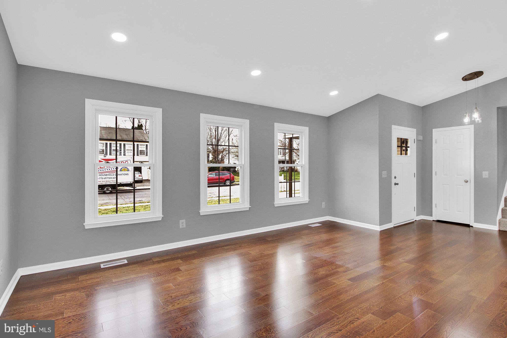 BELLE POND FARM - Residential