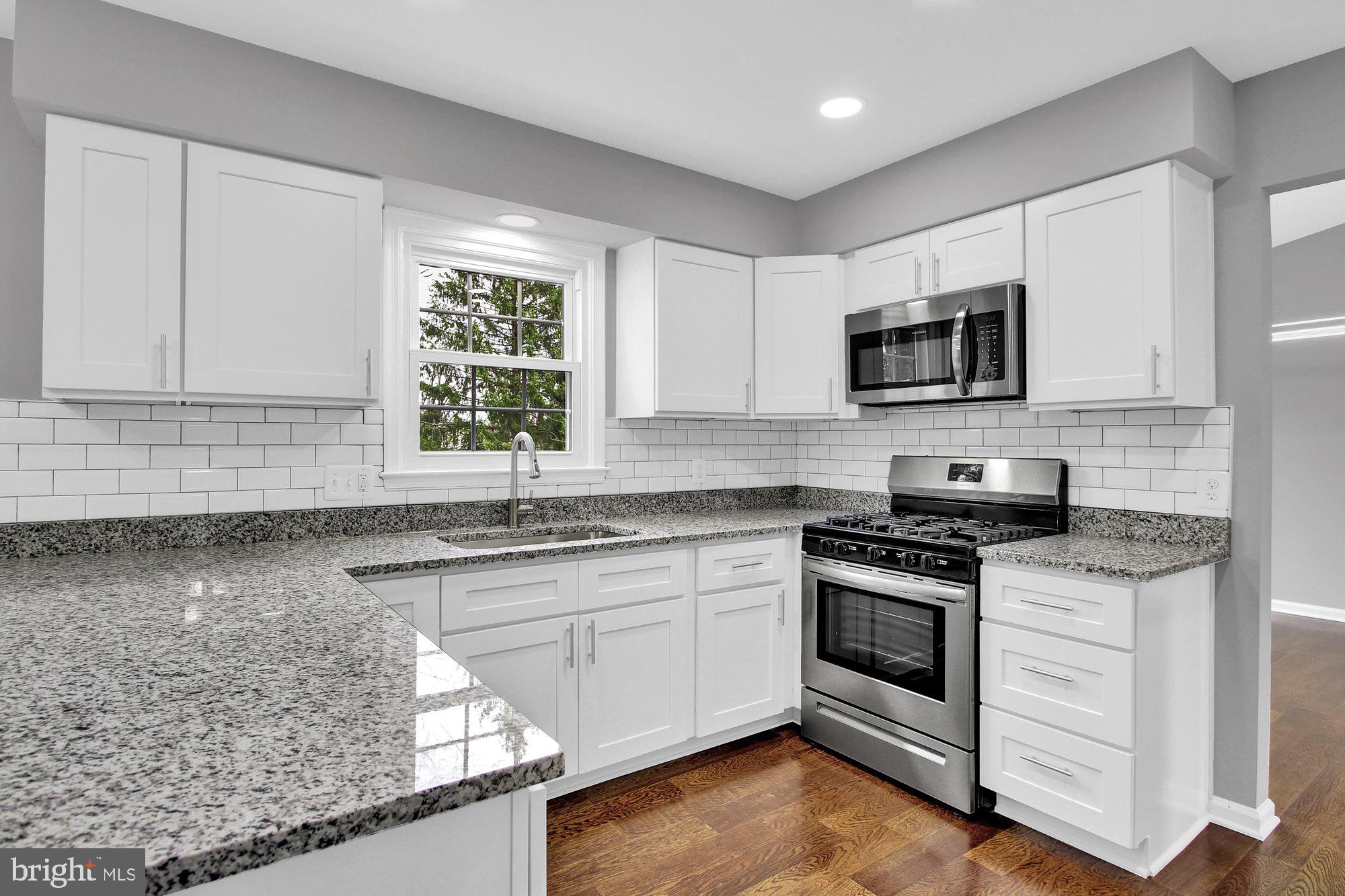 BELLE POND FARM - Residential