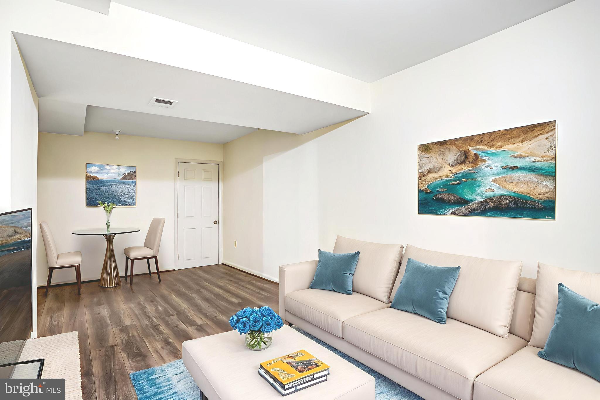 COLLINGTON STATION - Residential