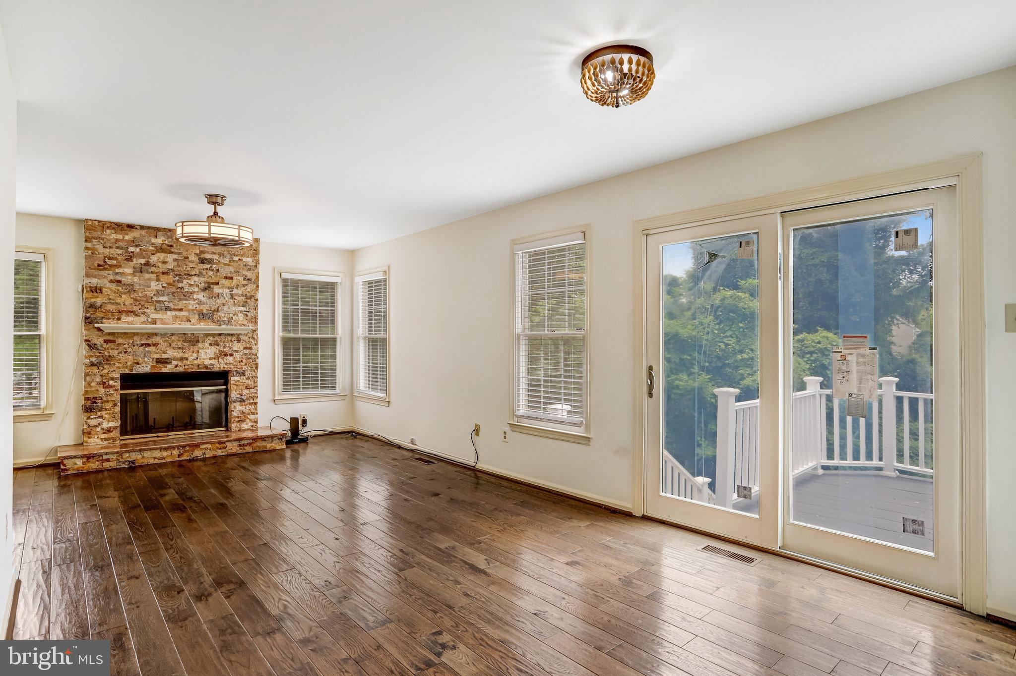 COLLINGTON STATION - Residential