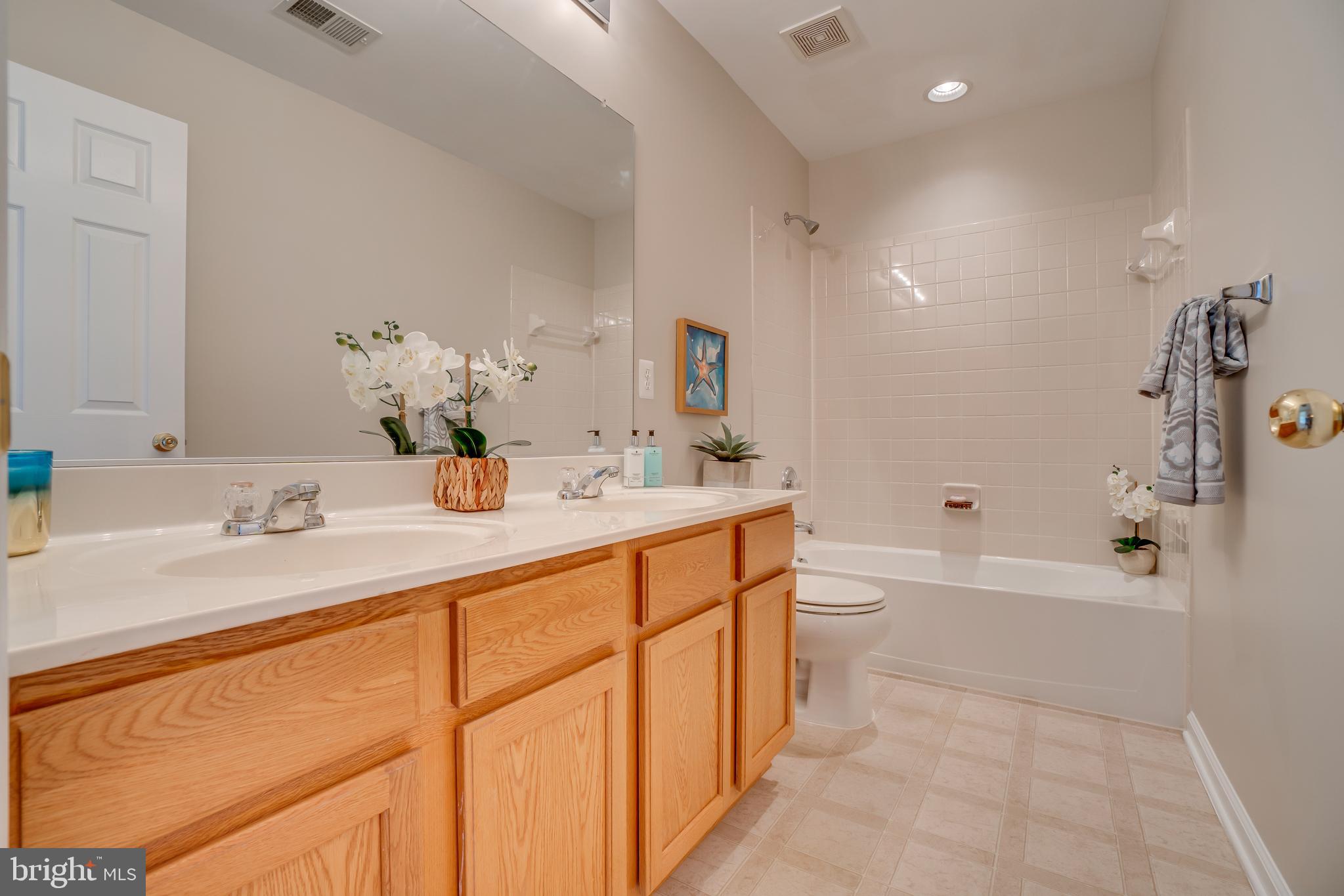 VILLAGE OF IDLEWILD - Residential