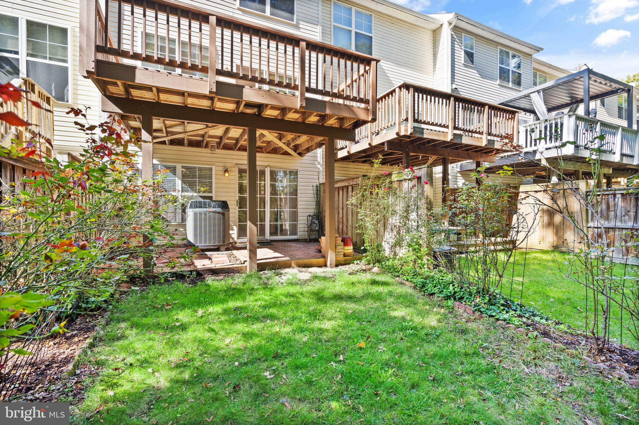 BROADLANDS - Residential