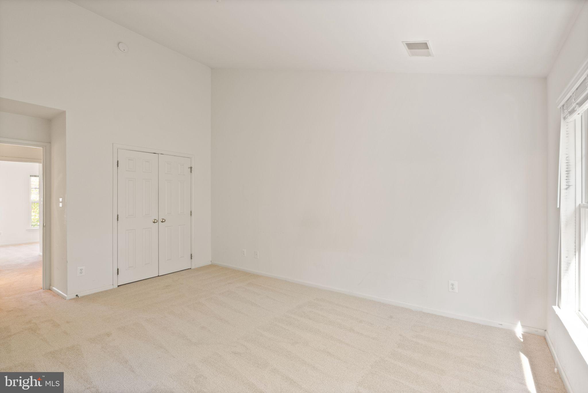 BROADLANDS - Residential