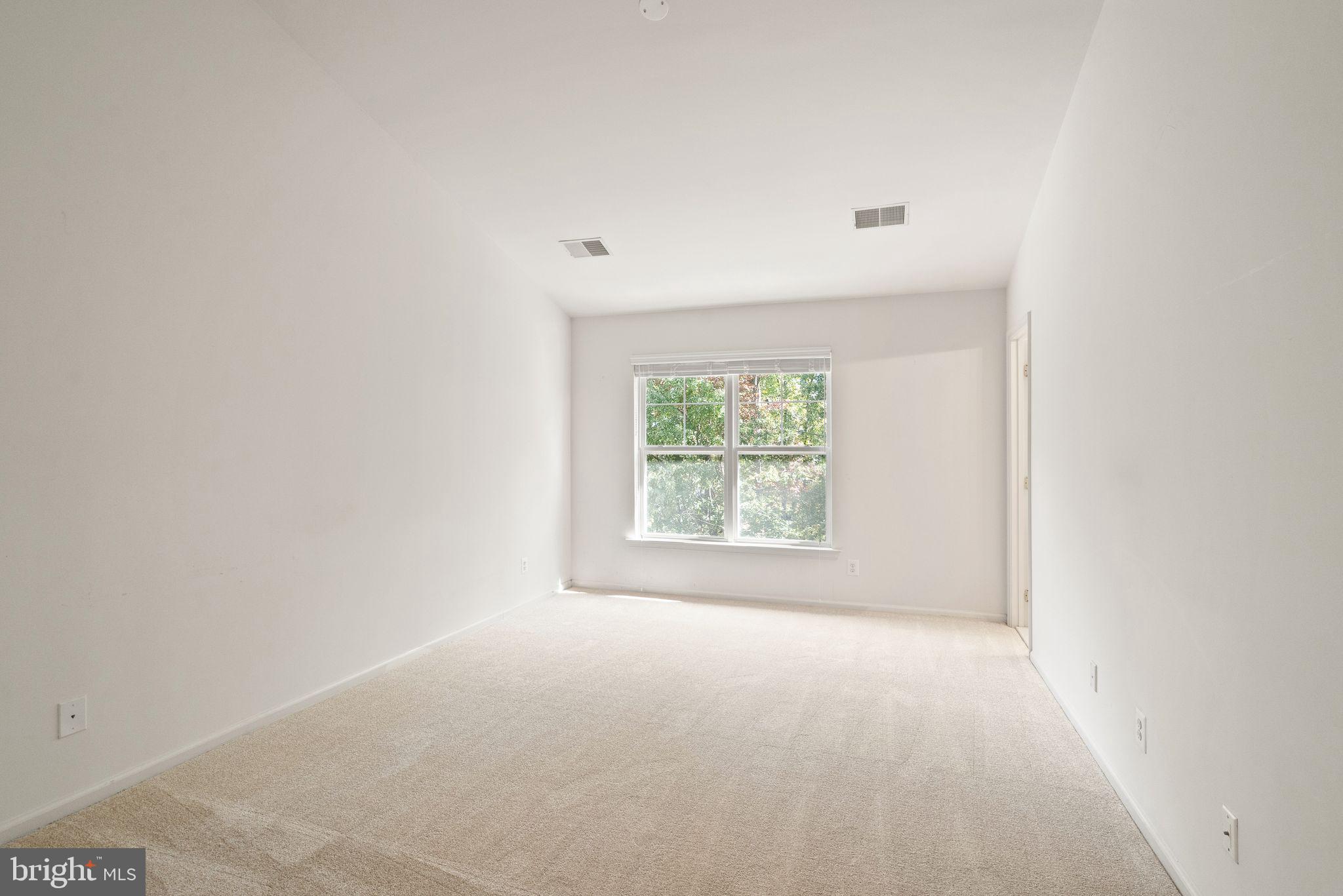 BROADLANDS - Residential