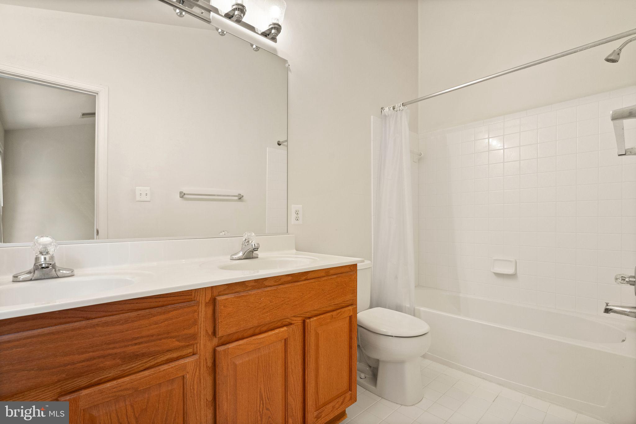 BROADLANDS - Residential