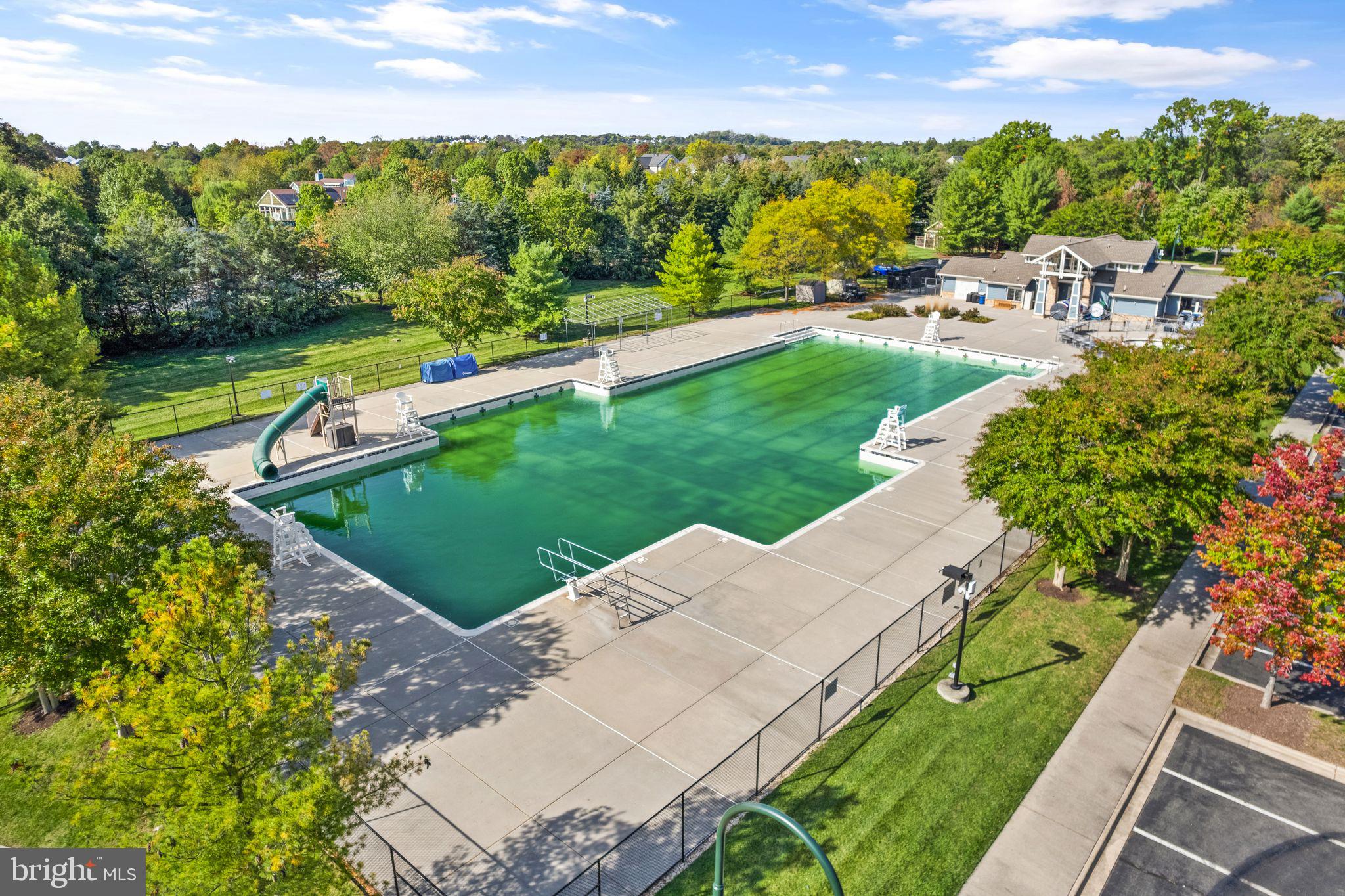 BROADLANDS - Residential