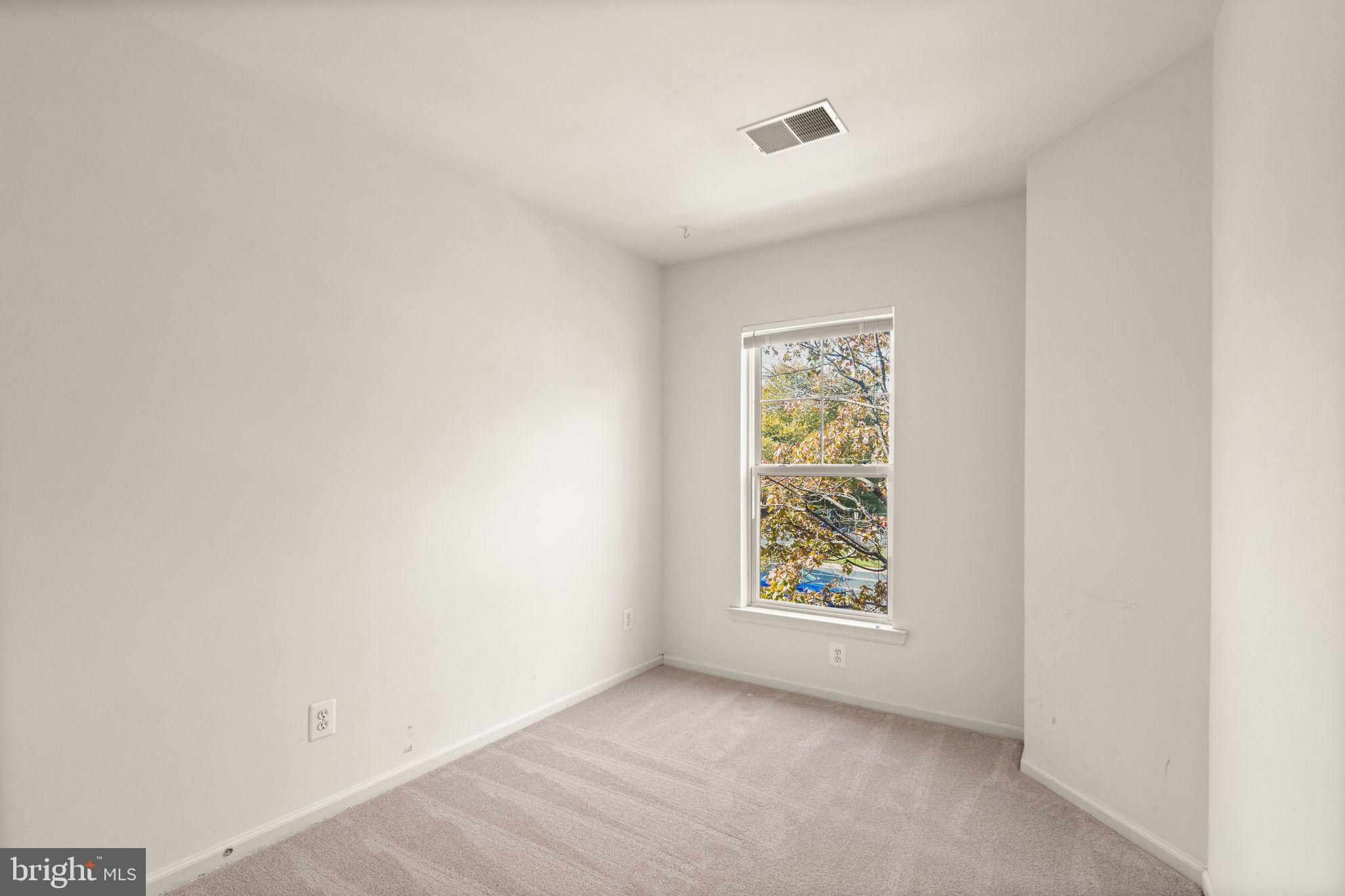 BROADLANDS - Residential