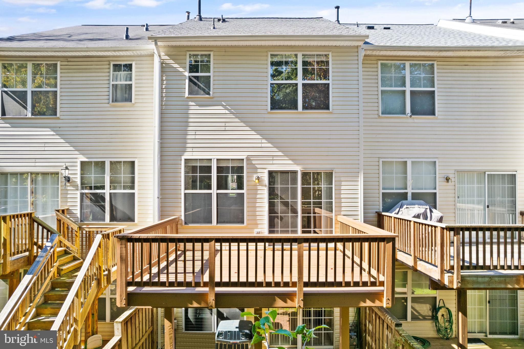 BROADLANDS - Residential