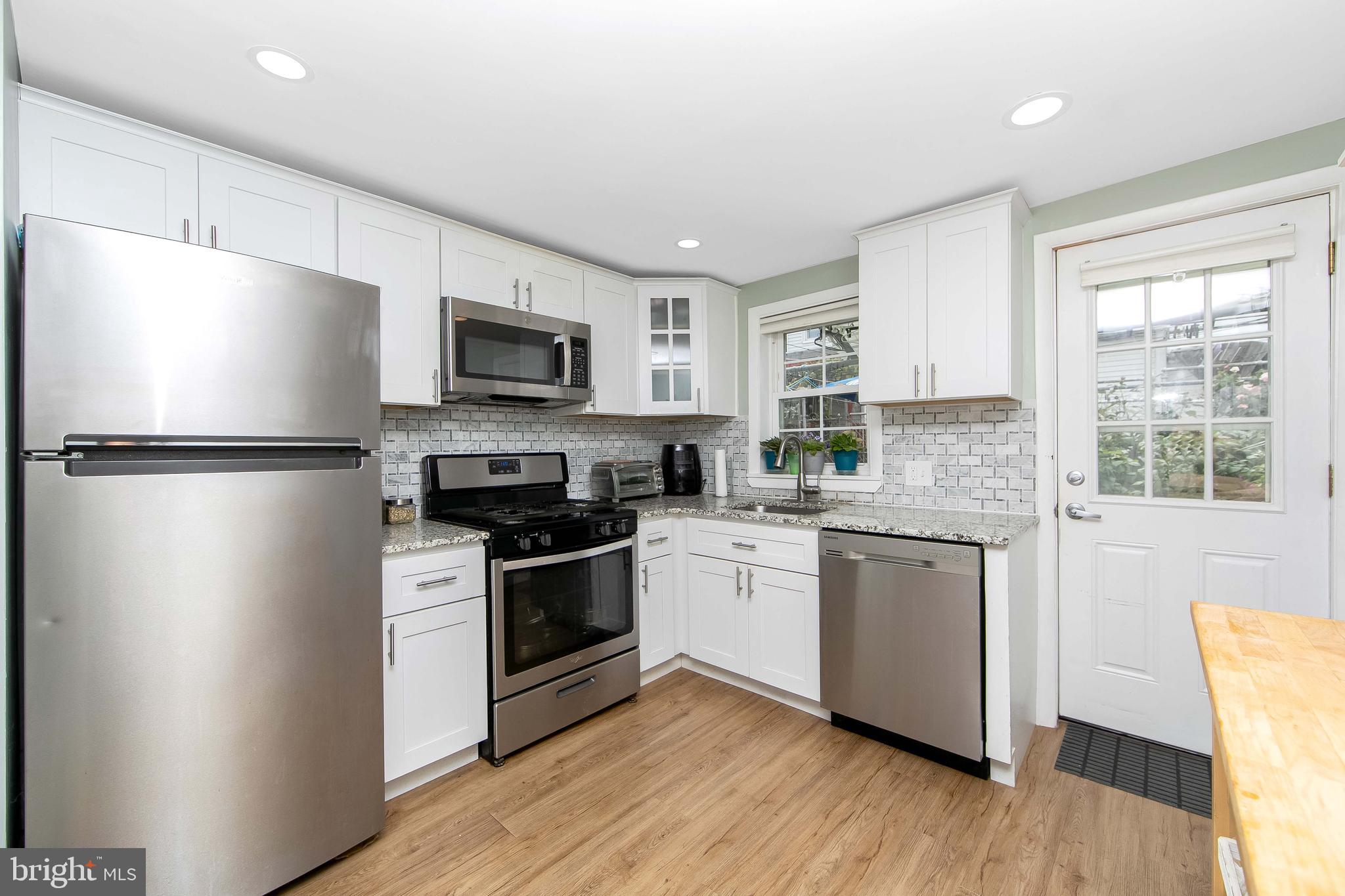 PORT RICHMOND - Residential