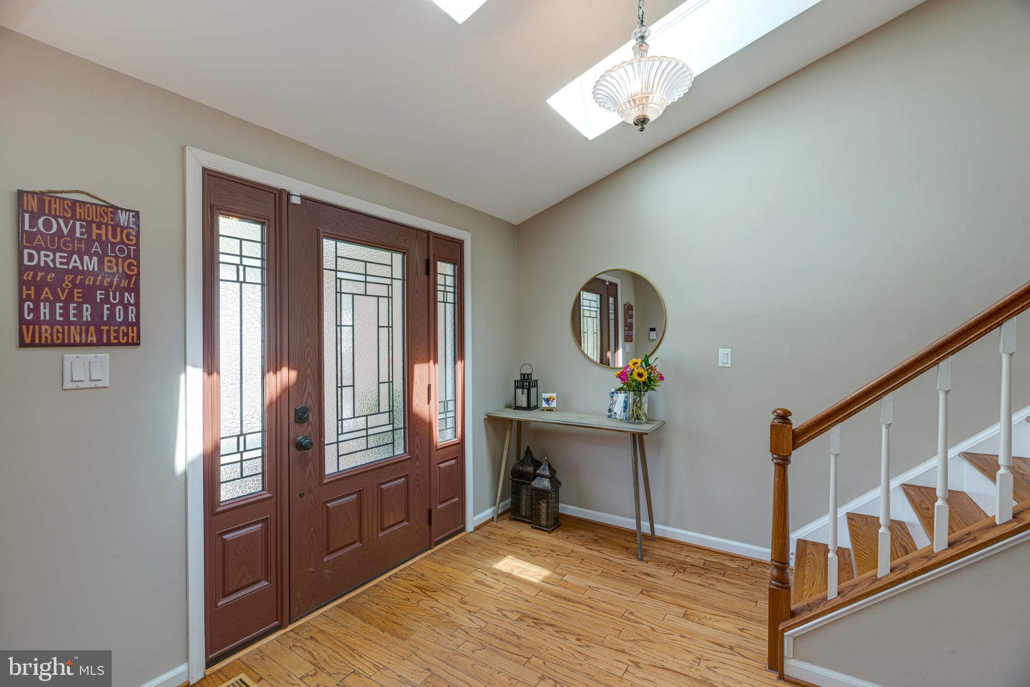 5624 KEMP LANE