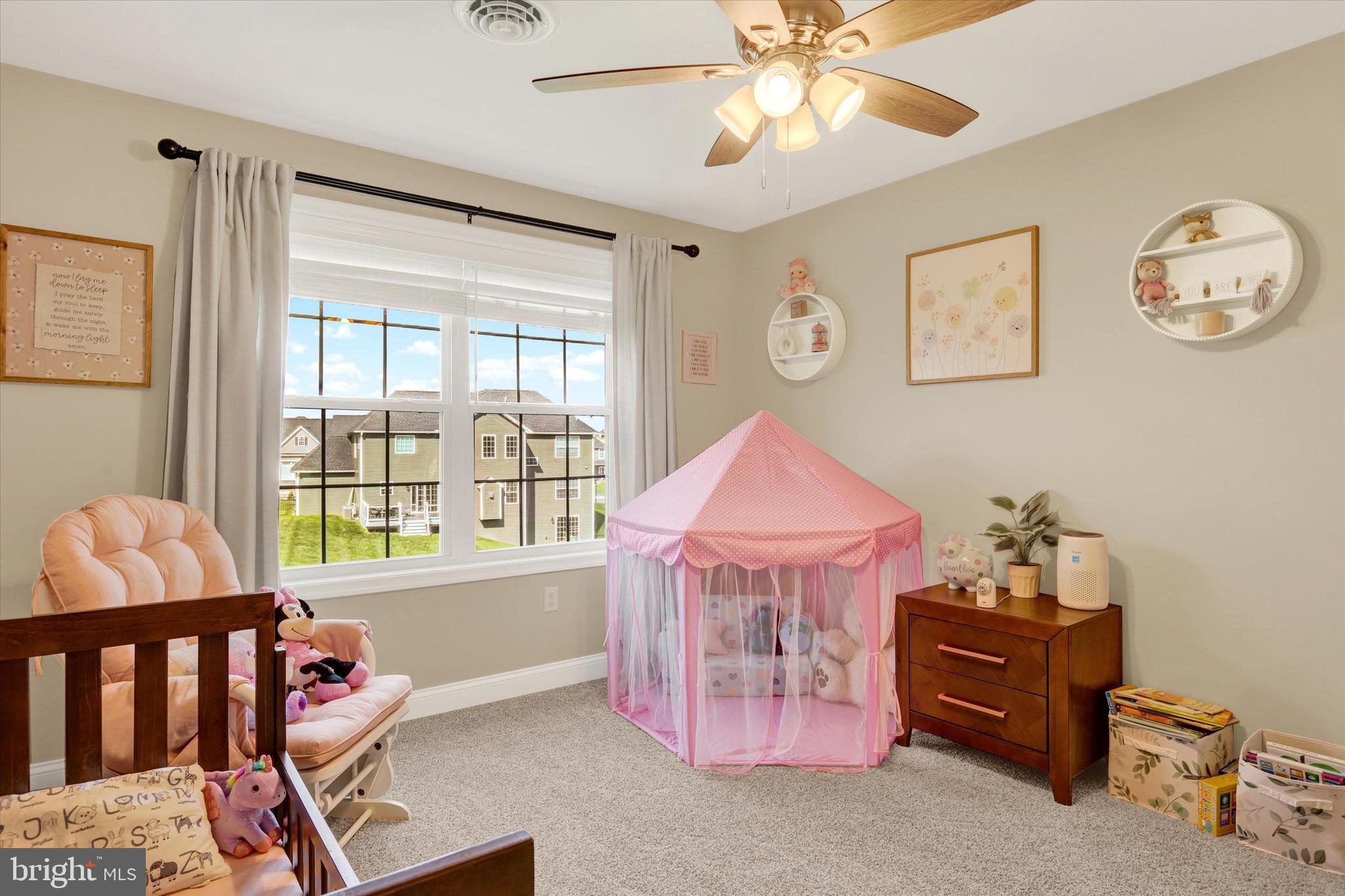 HERITAGE ESTATES WEST - Residential