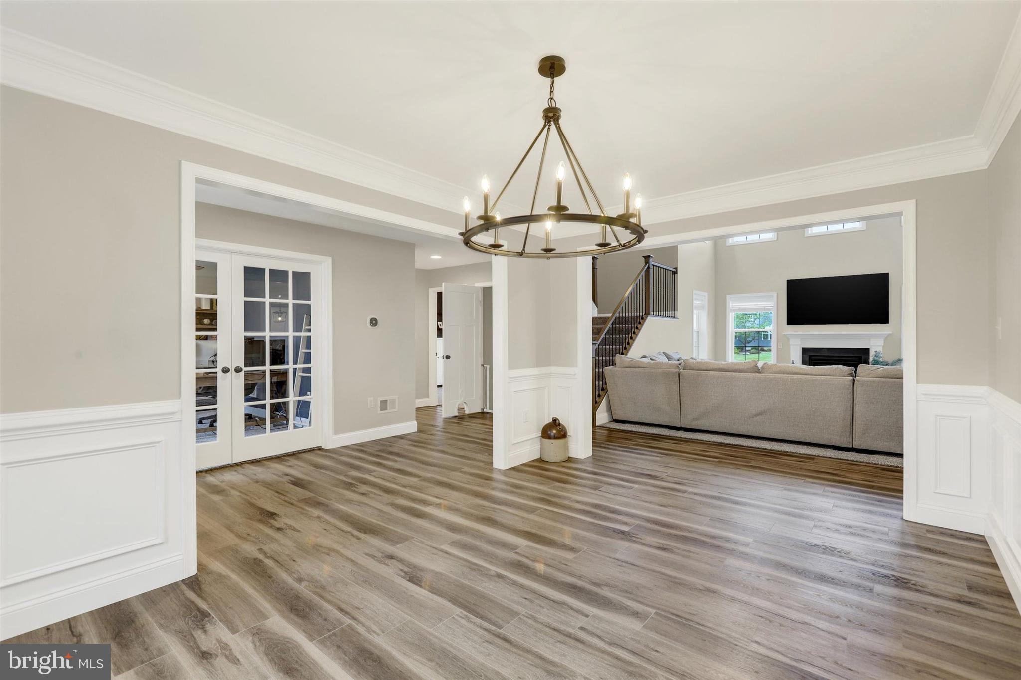 HERITAGE ESTATES WEST - Residential