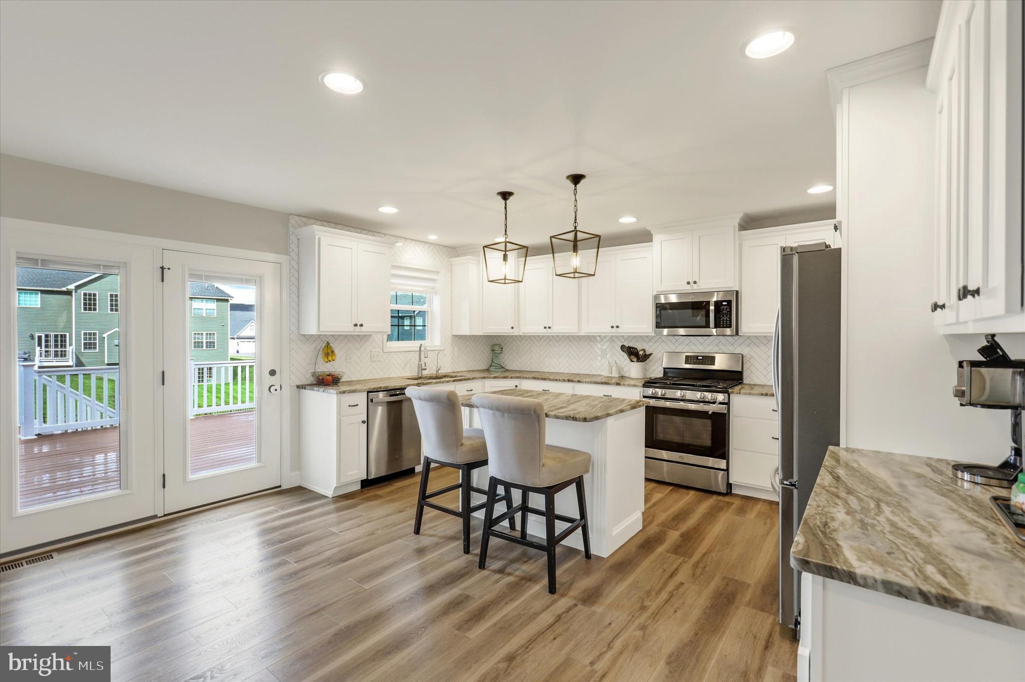 HERITAGE ESTATES WEST - Residential