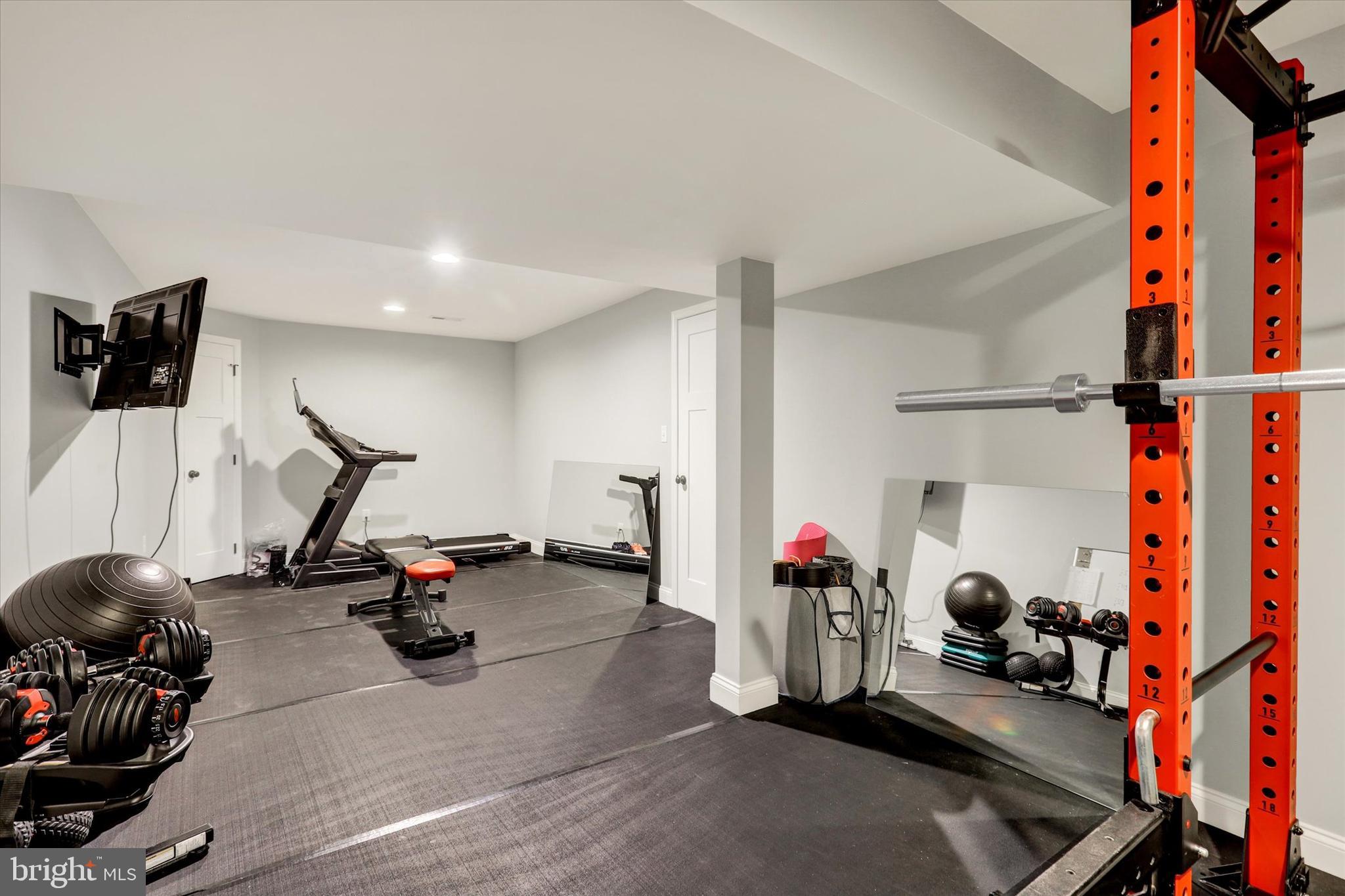 HERITAGE ESTATES WEST - Residential