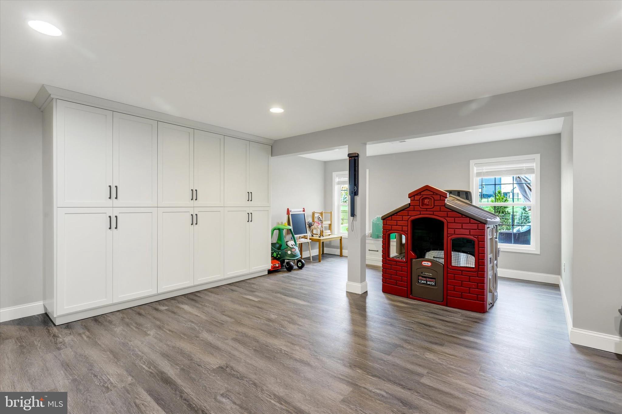 HERITAGE ESTATES WEST - Residential