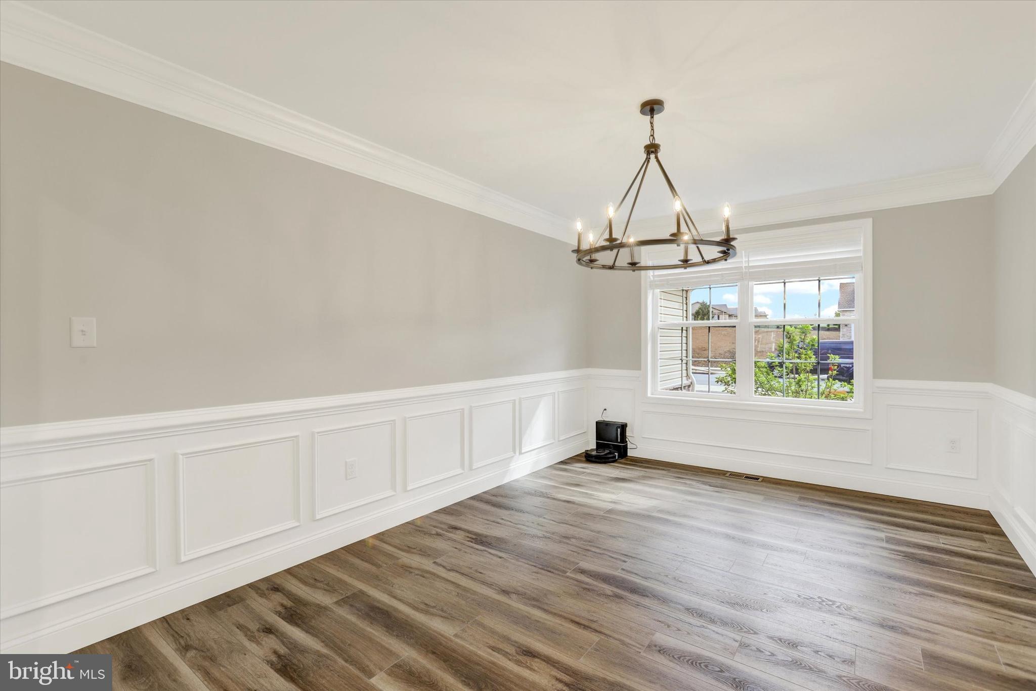 HERITAGE ESTATES WEST - Residential