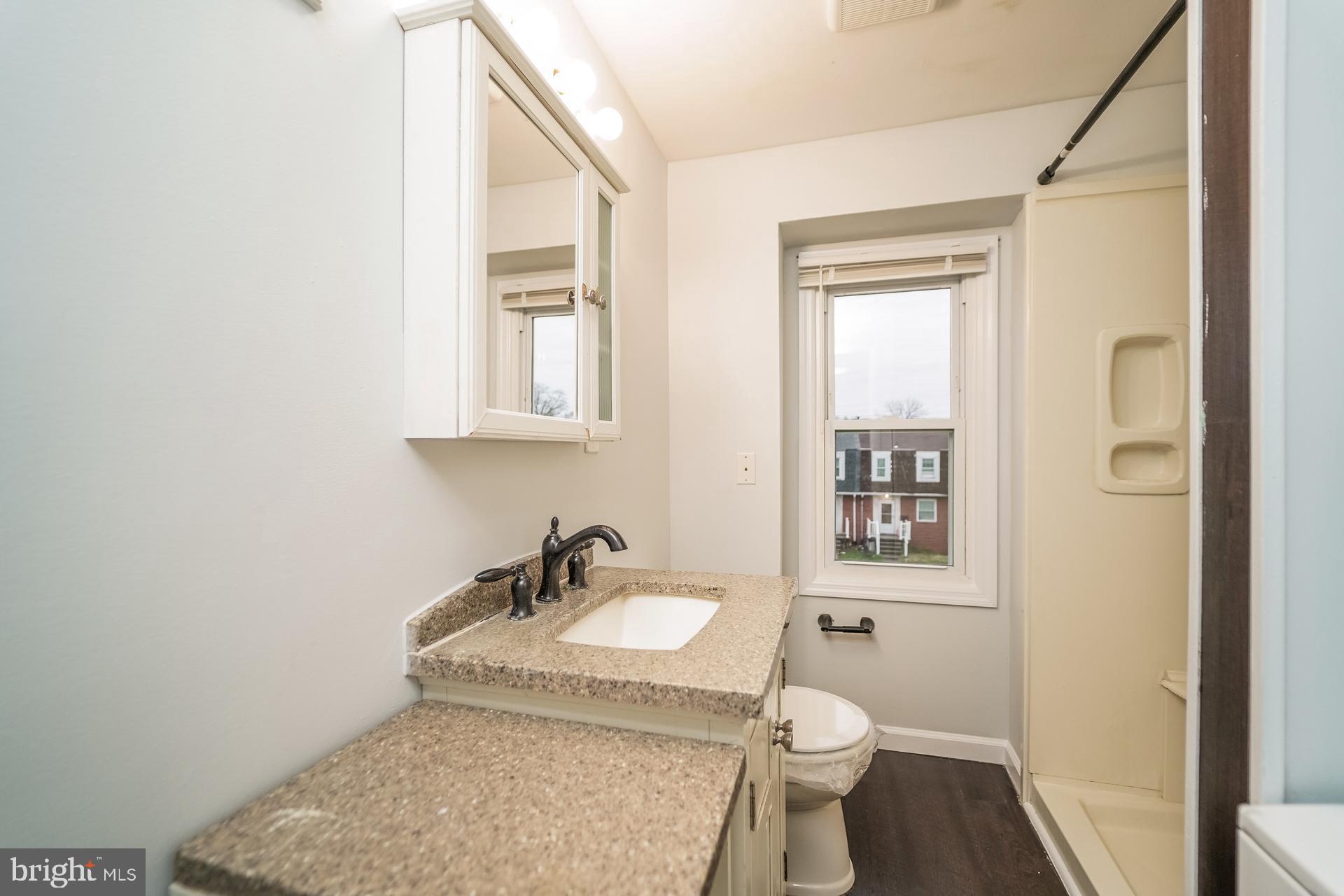 HOLLAND HILL - Residential Lease