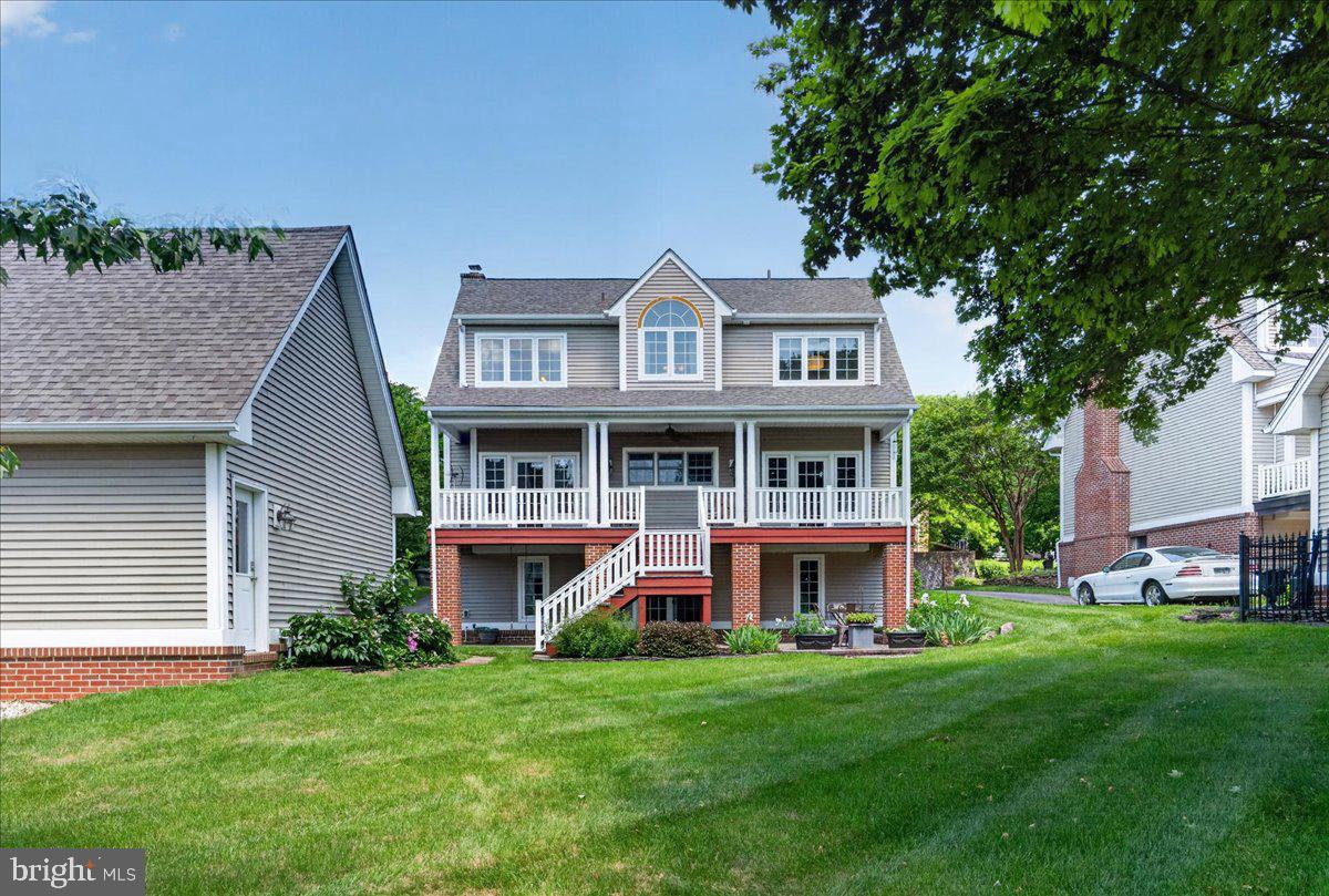 435 FAIRMONT DRIVE
