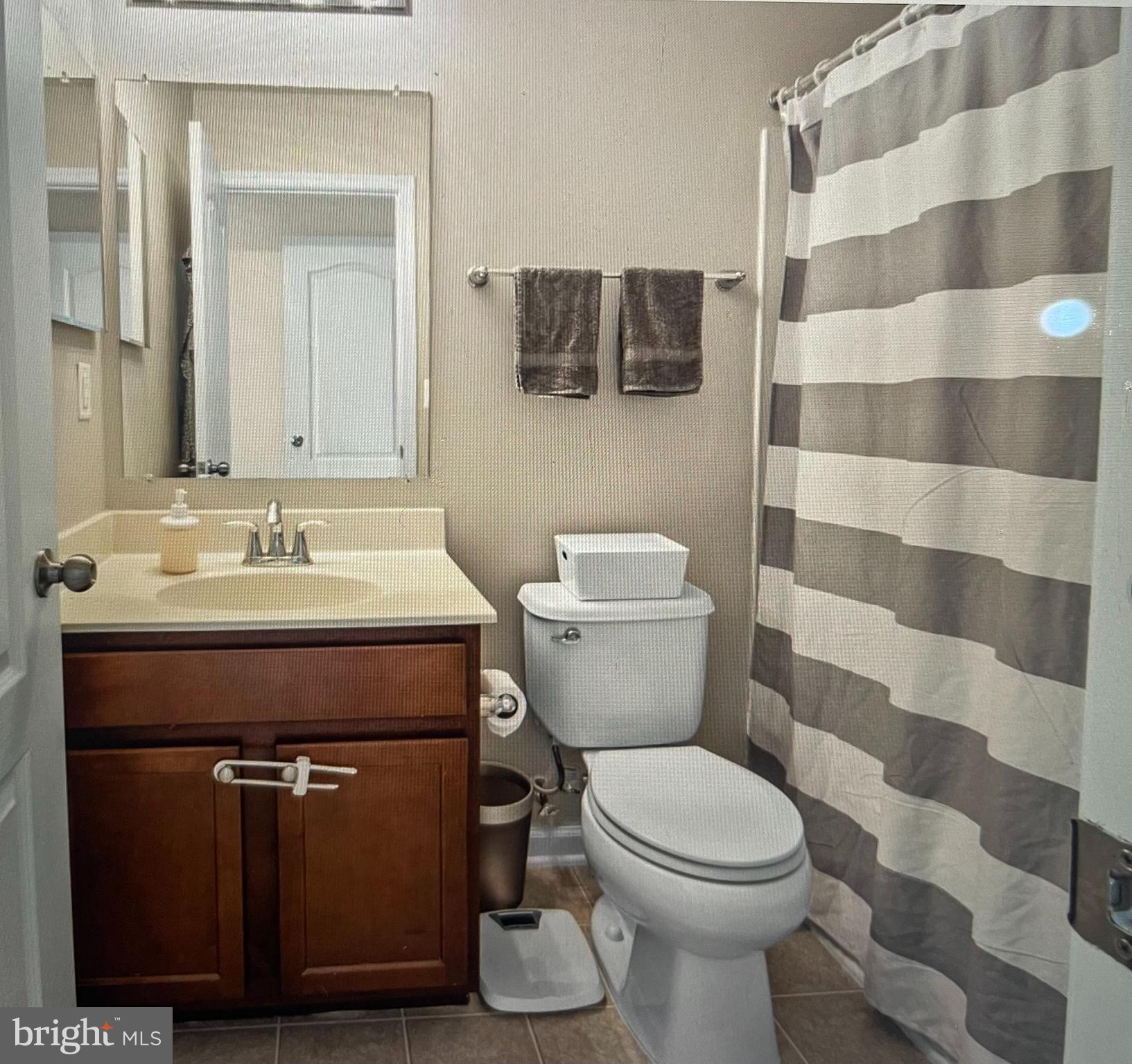 ST CHARLES SUB - GLENEAGLES - Residential Lease