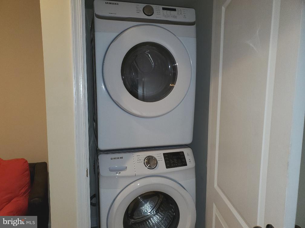 ST CHARLES SUB - GLENEAGLES - Residential Lease