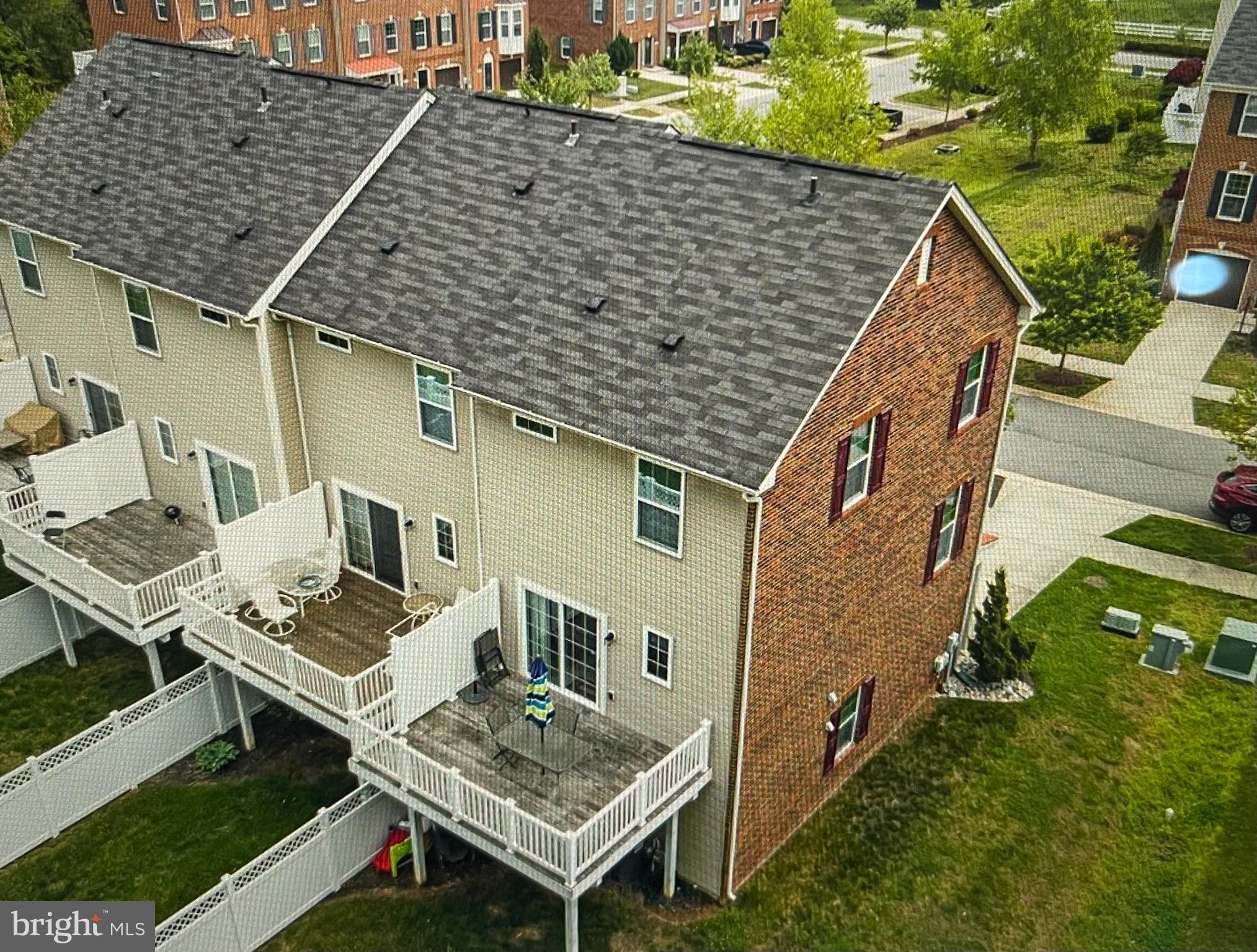 ST CHARLES SUB - GLENEAGLES - Residential Lease