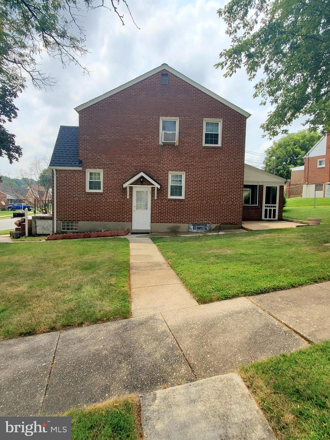 HILLBROOK - Residential