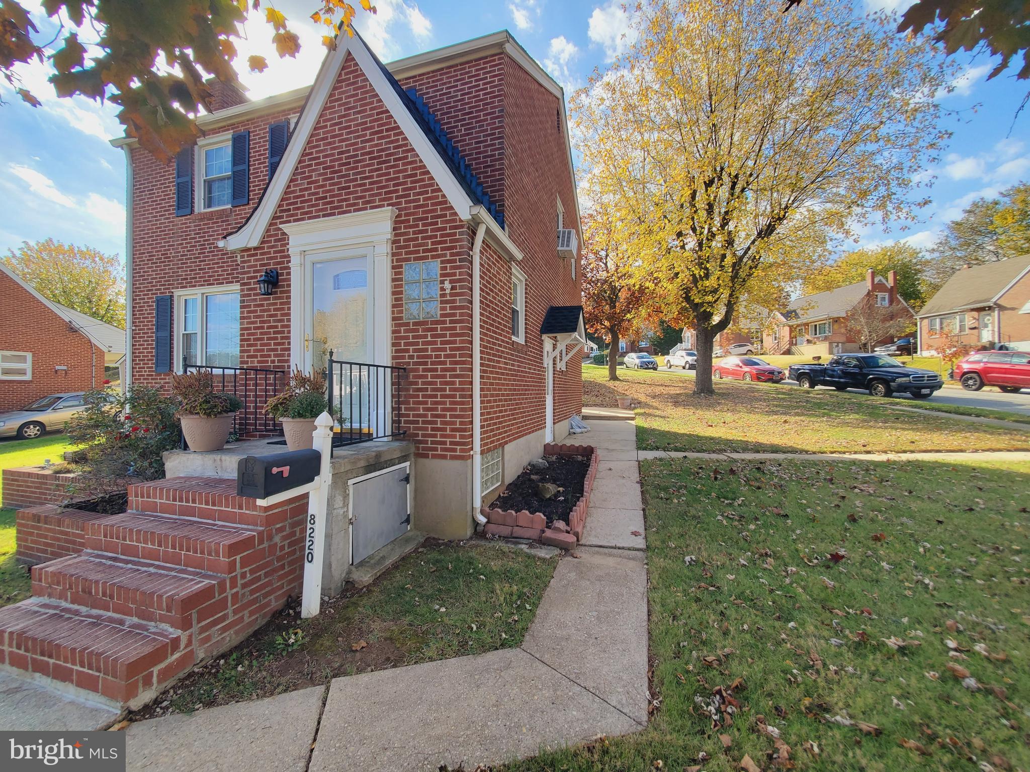 HILLBROOK - Residential